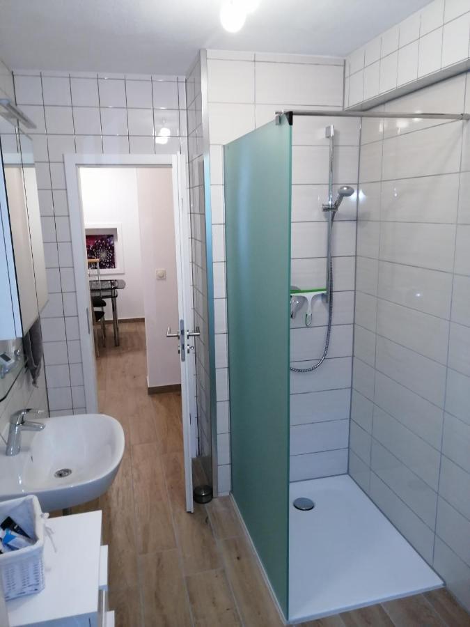Ebenerdige Ferienwohnung Mit Grosser Terrasse In Der Naehe Des Waldes, Zum Wohlfuehlen Schoneck Exterior foto